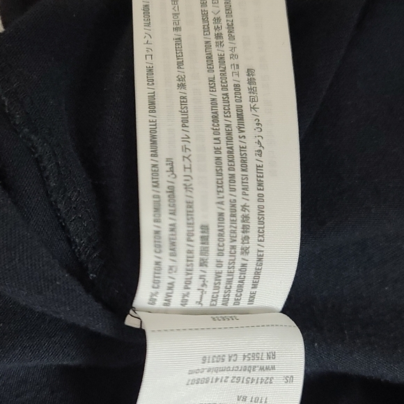 Hollister black tshirt - Picture 5 of 5